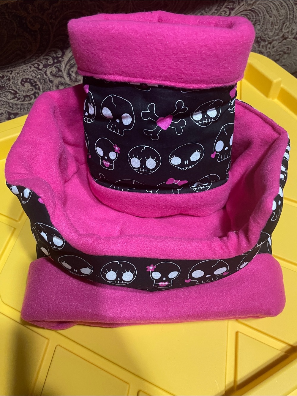 Cuddle Cup Pink Fleece Pet Bed Set with Skull Print